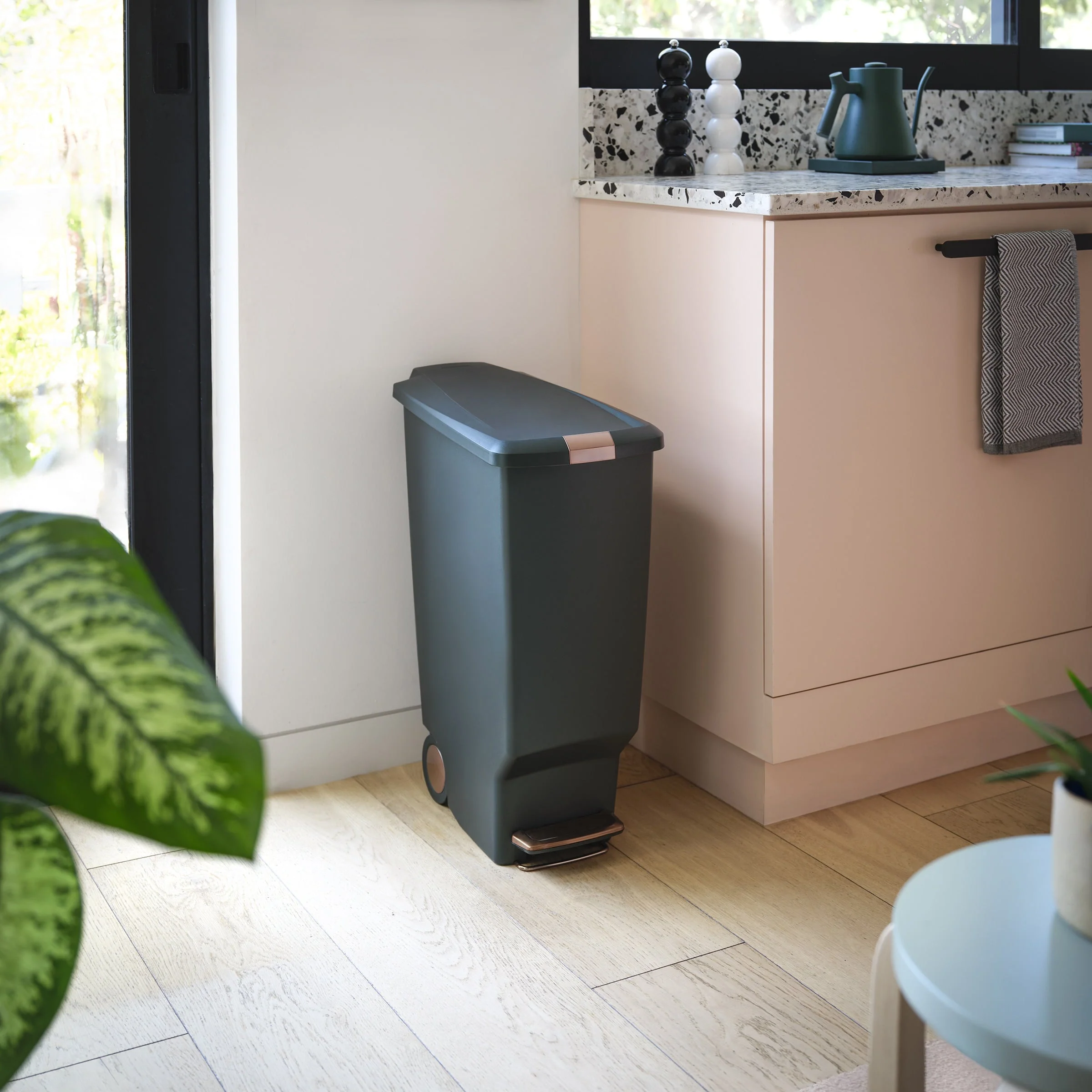 40L Slim Hybrid Pedal Bin - Image 29