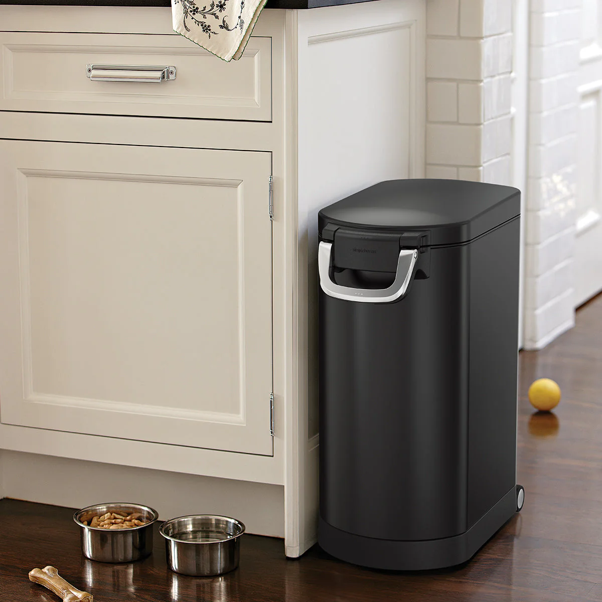 Large, Pet Food Bin - Image 13
